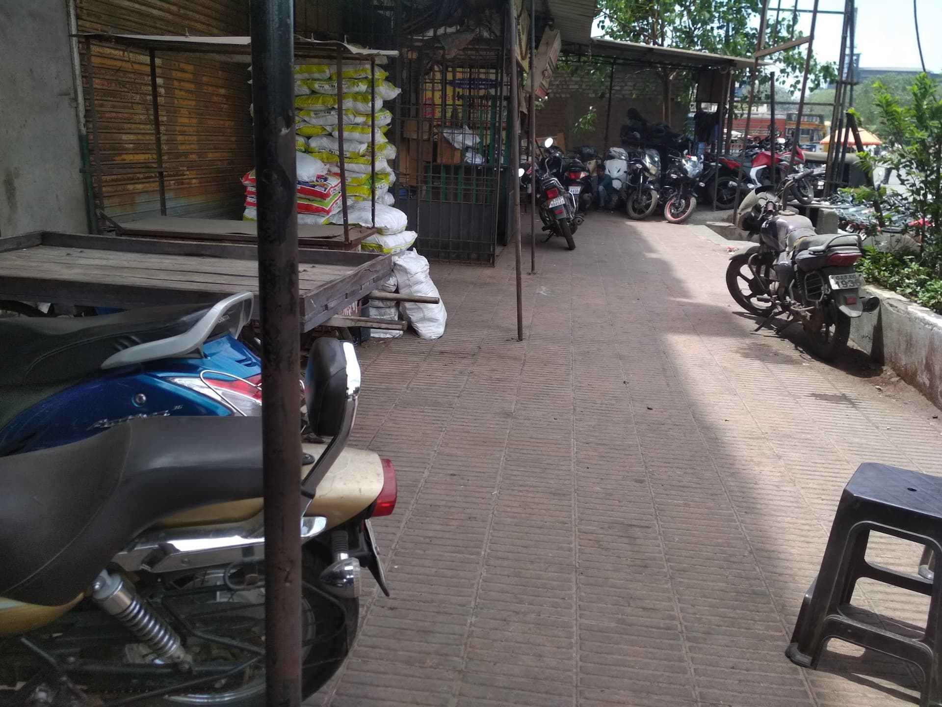 Shradha Sai Garage