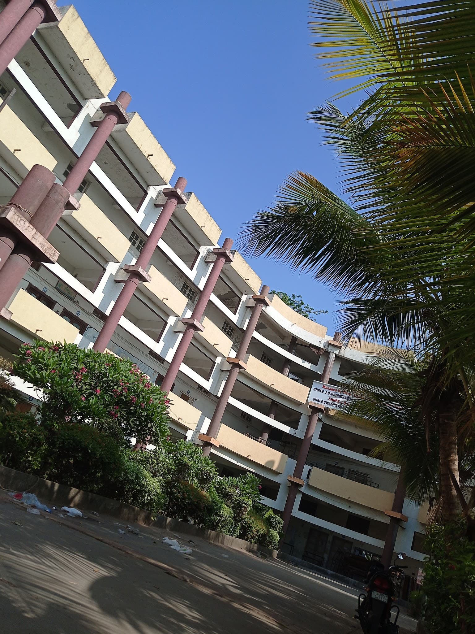 Shree J. D. Gabani Commerce College