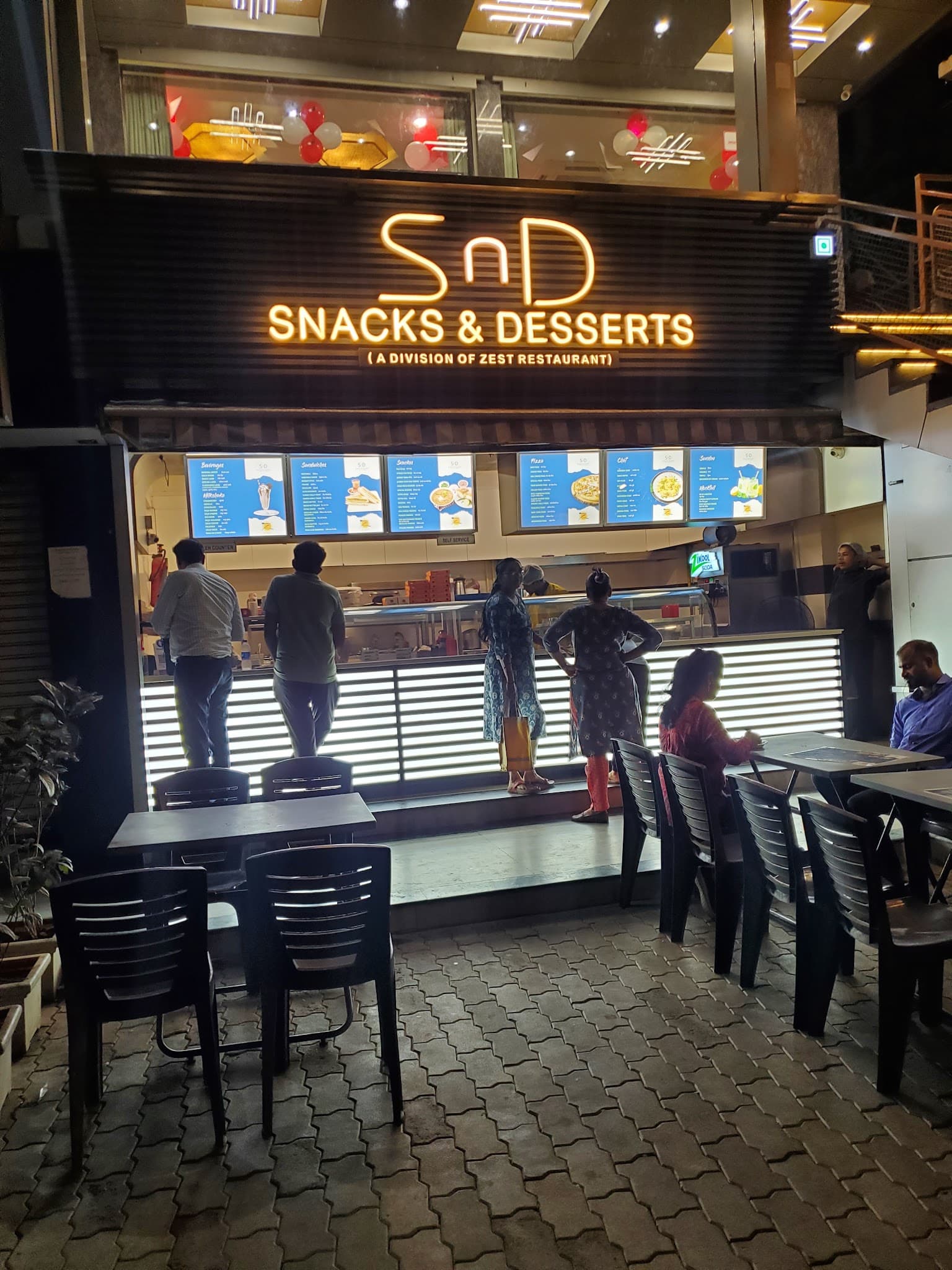 Snacks & Desserts