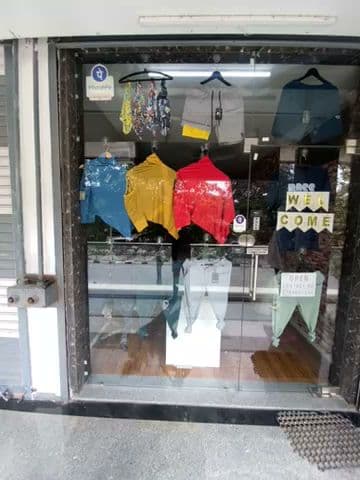 Sport holics : Sport wear shop Surat