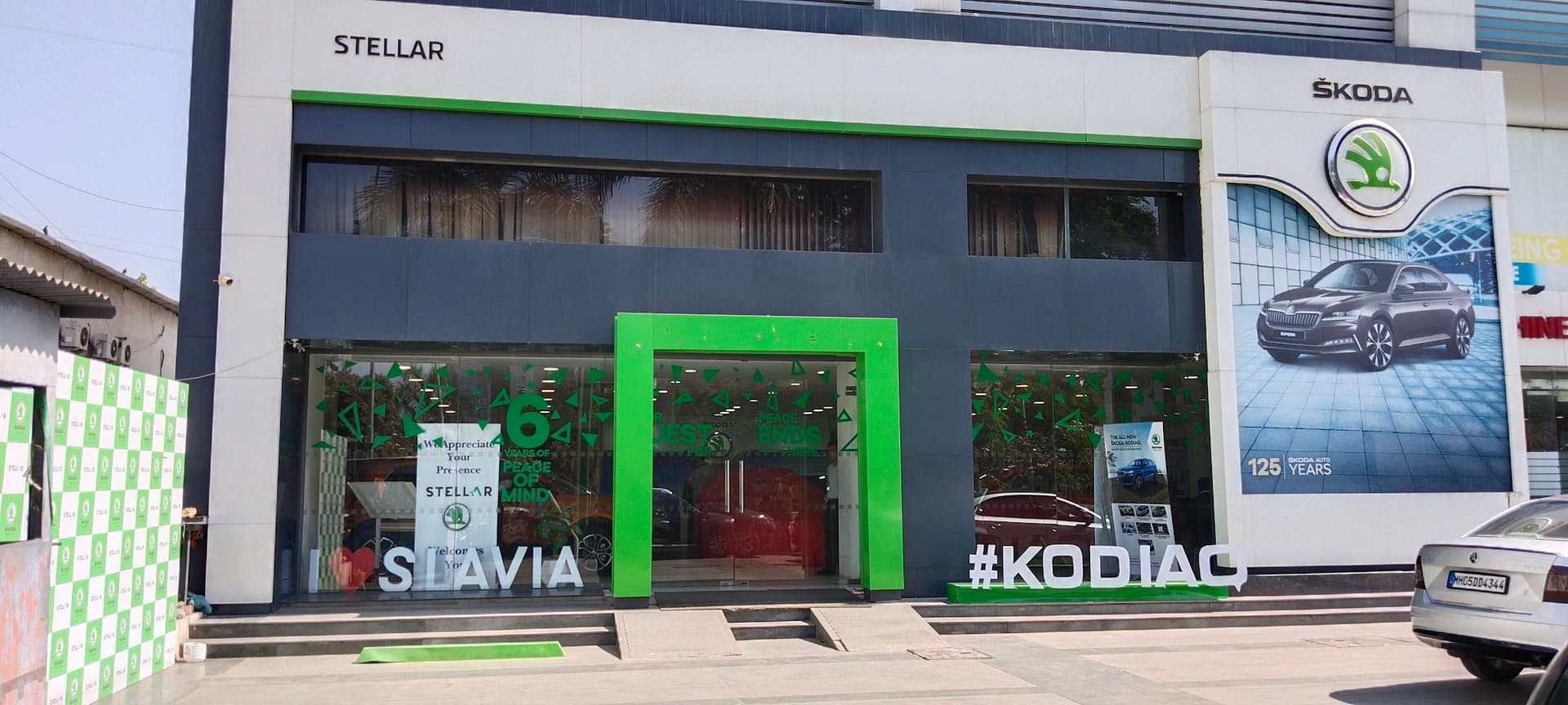 Stellar ŠKODA Showroom