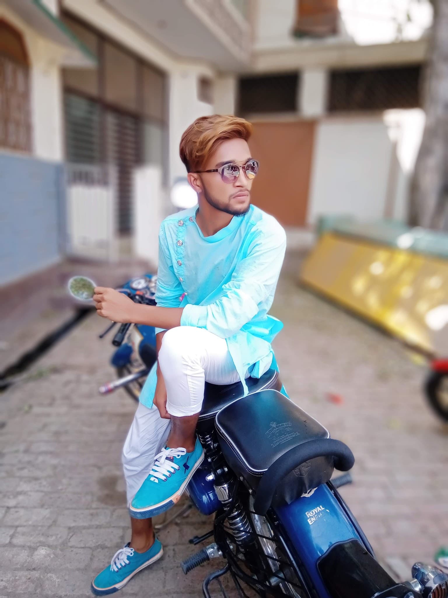 STYLE THE ULTIMATE MAKEOVER UNISEX