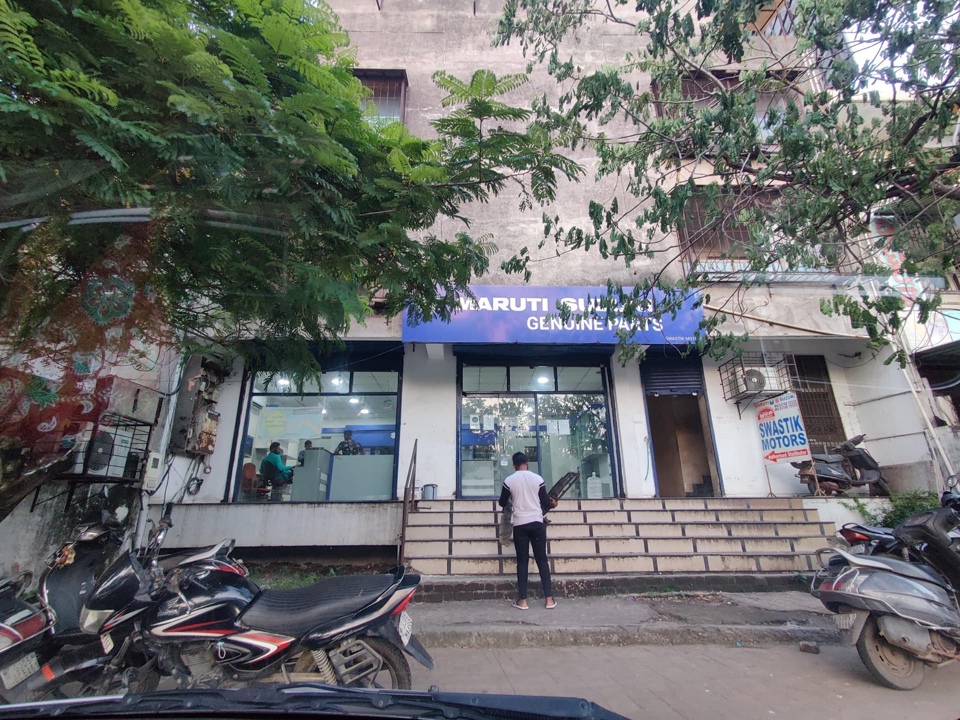 Swastik Motors