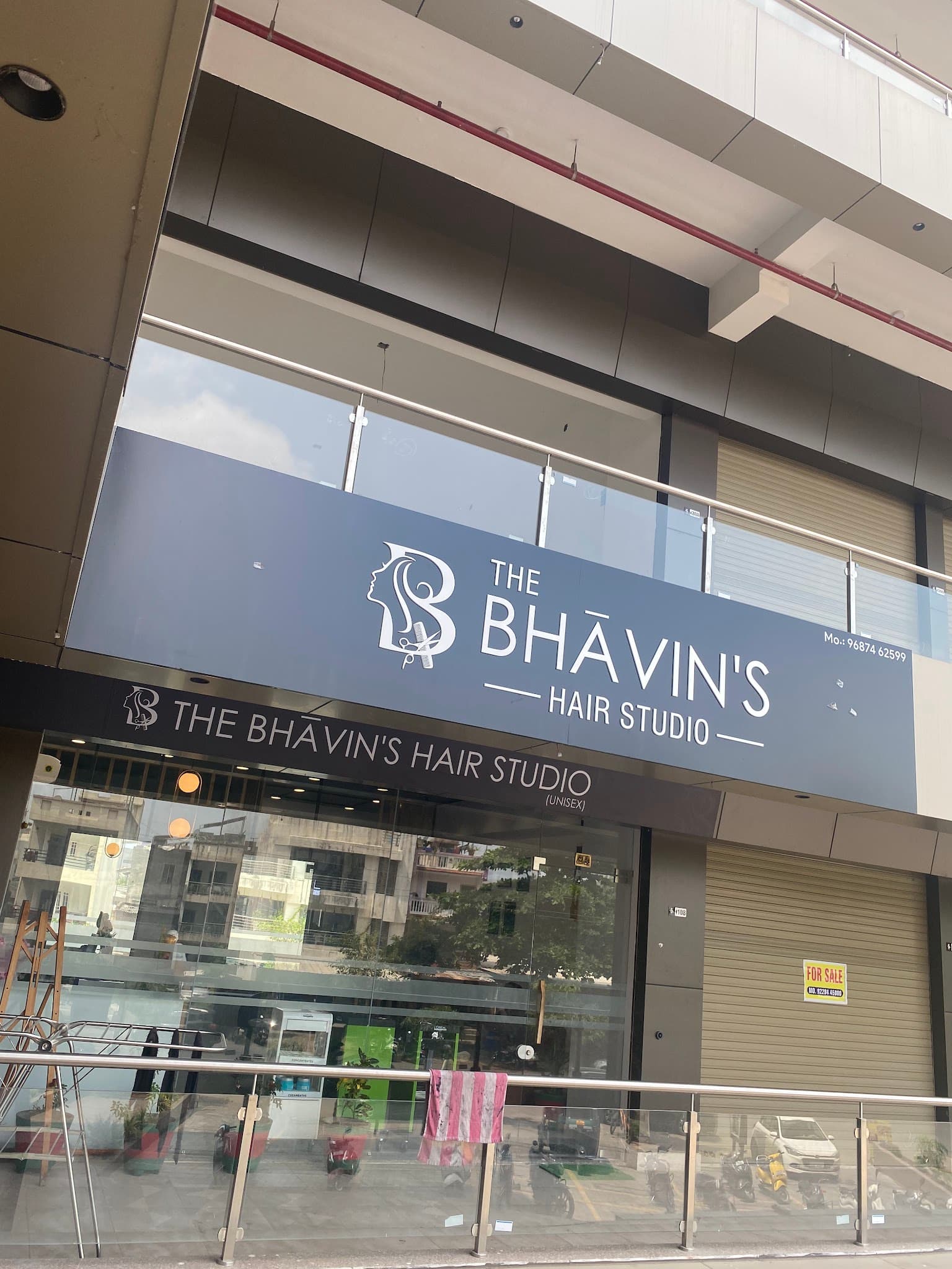 THE BHAVIN’S HAIR STUDIO