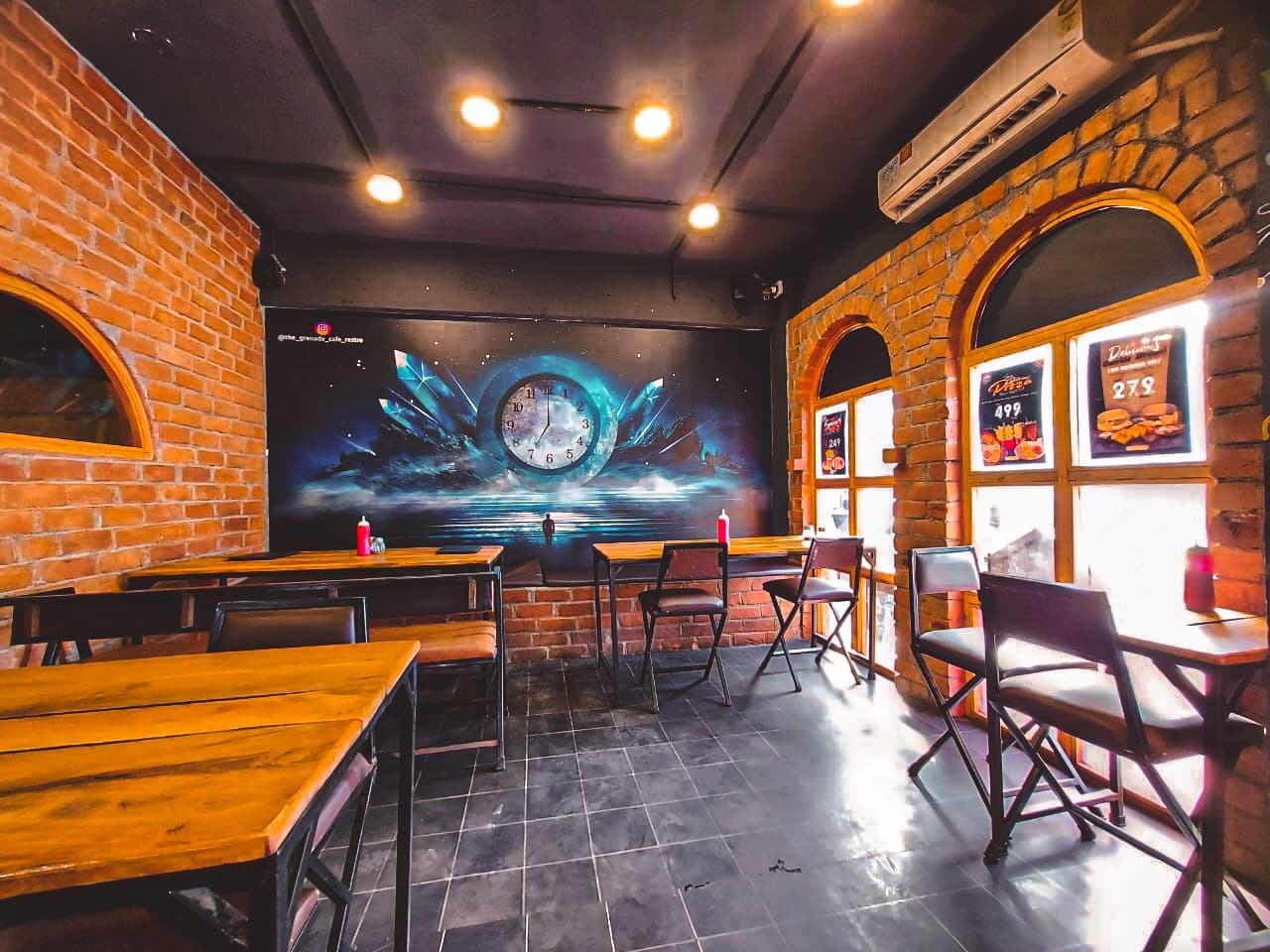 The Grenade Cafe & Restro