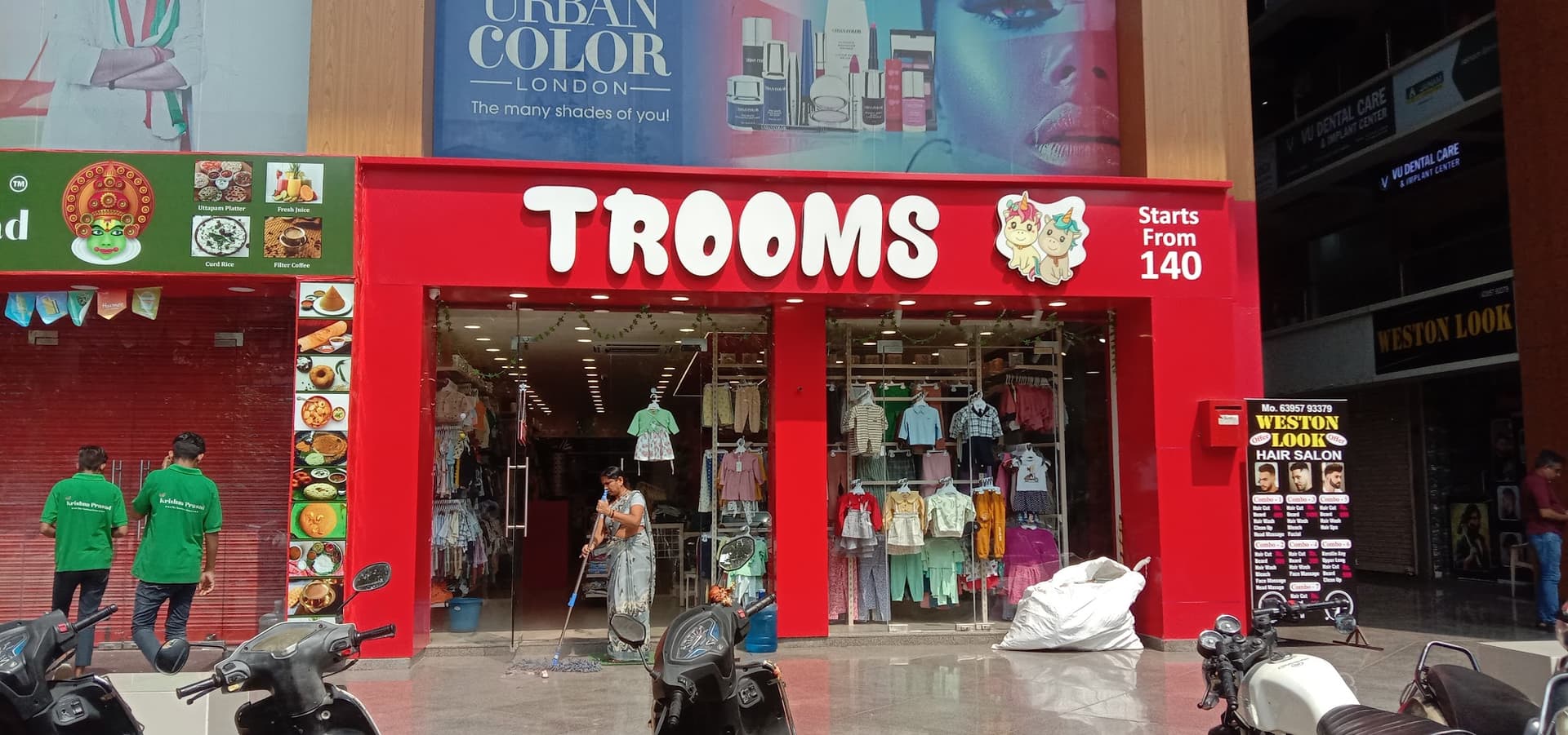TROOMS - ADAJAN(SURAT)