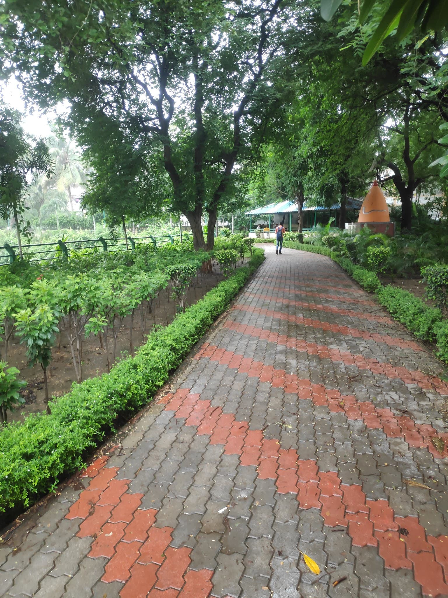 Utran Lake Garden
