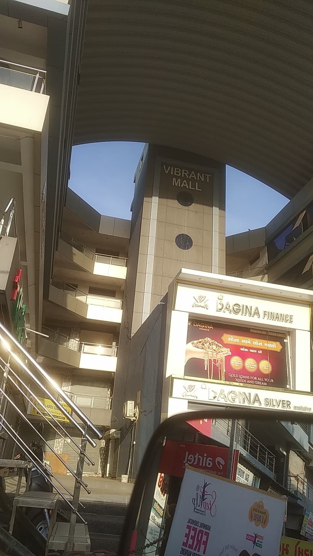 Vibrant Mall