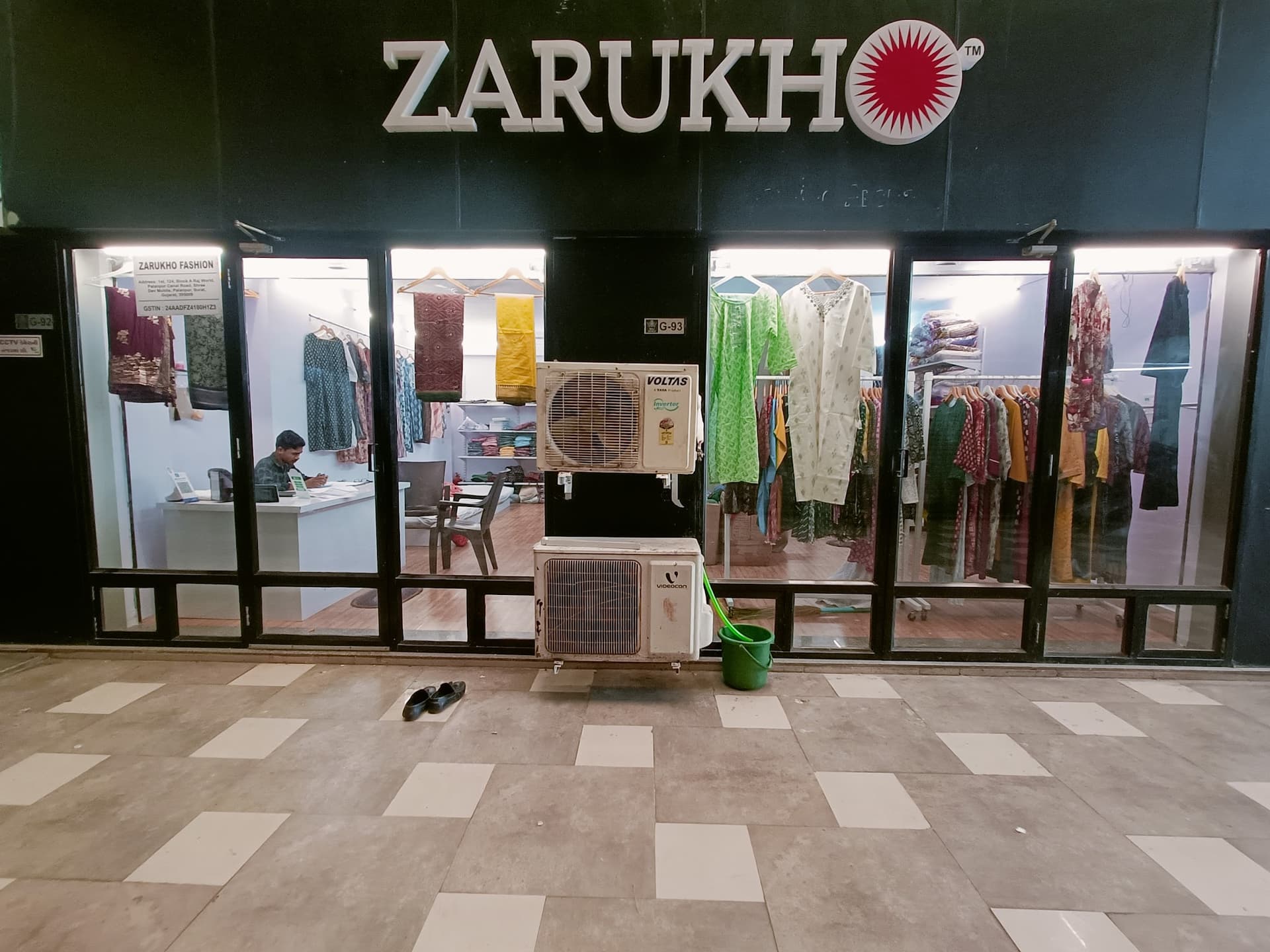 Zarukho Fashion