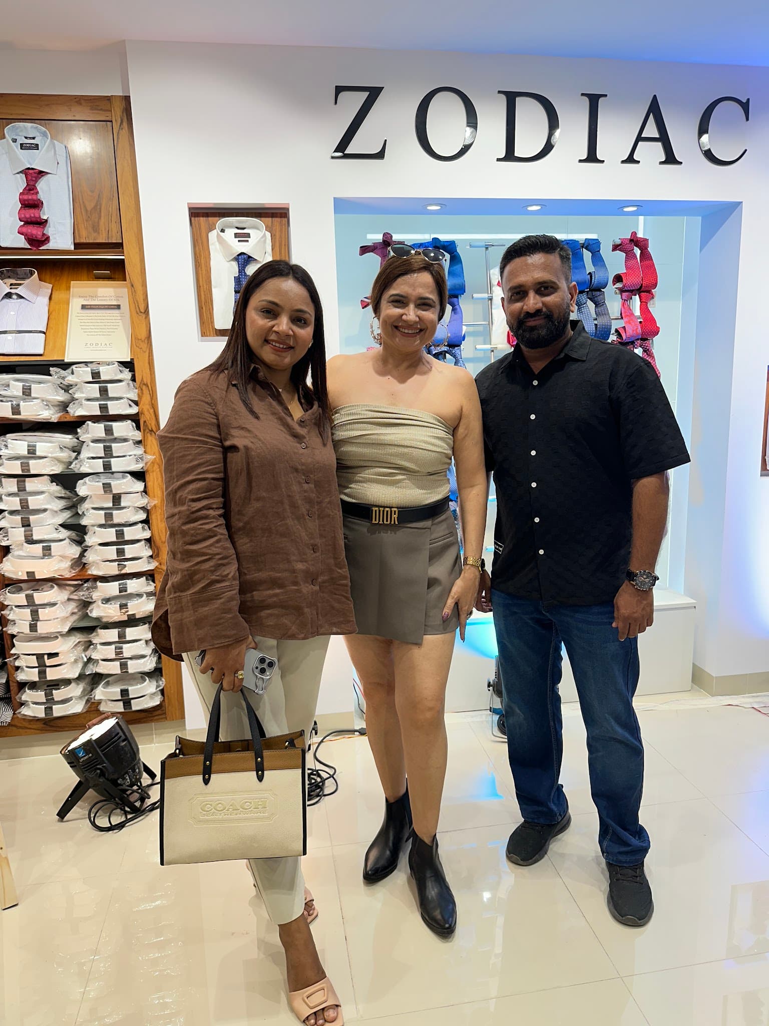 Zodiac Retail Store - VIP Road