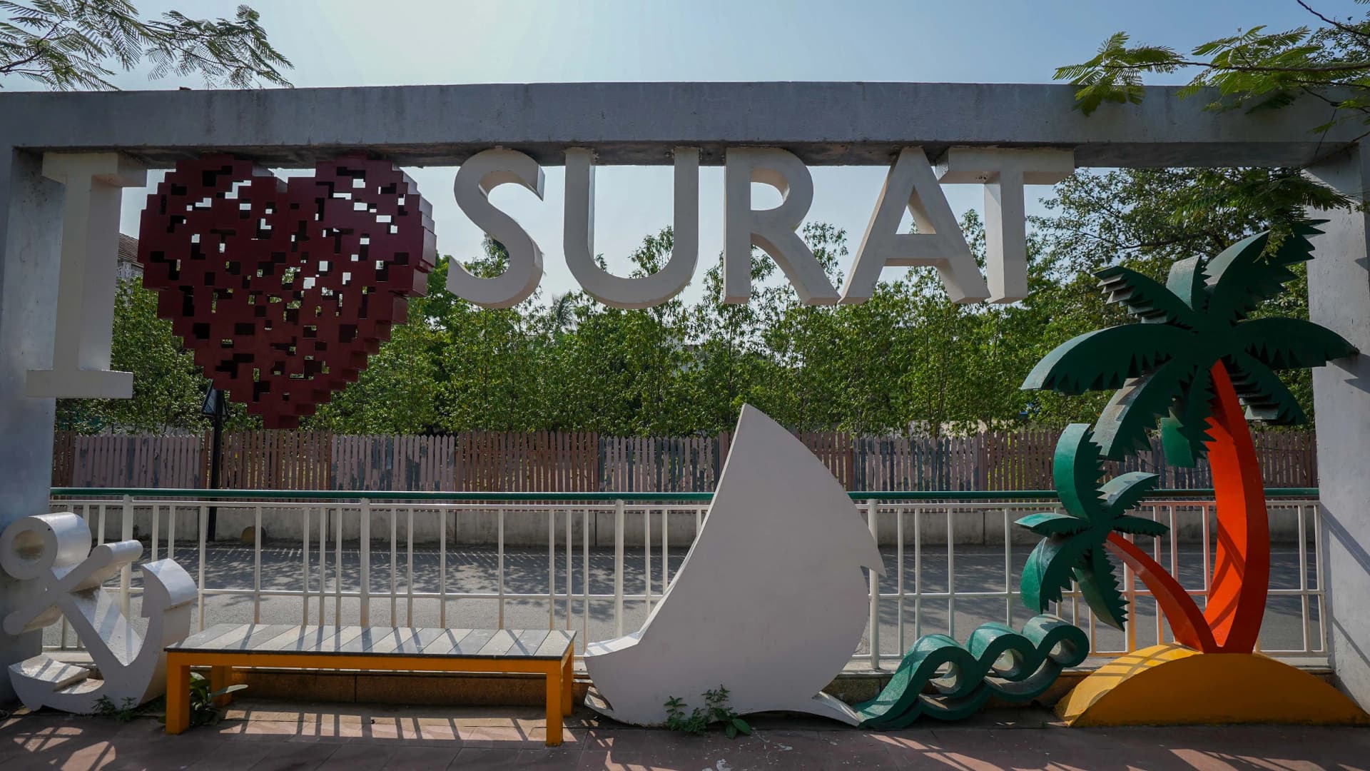 Morarji Desai Walkway